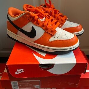 - Nike dunks in 7y but fits a size 8 W.